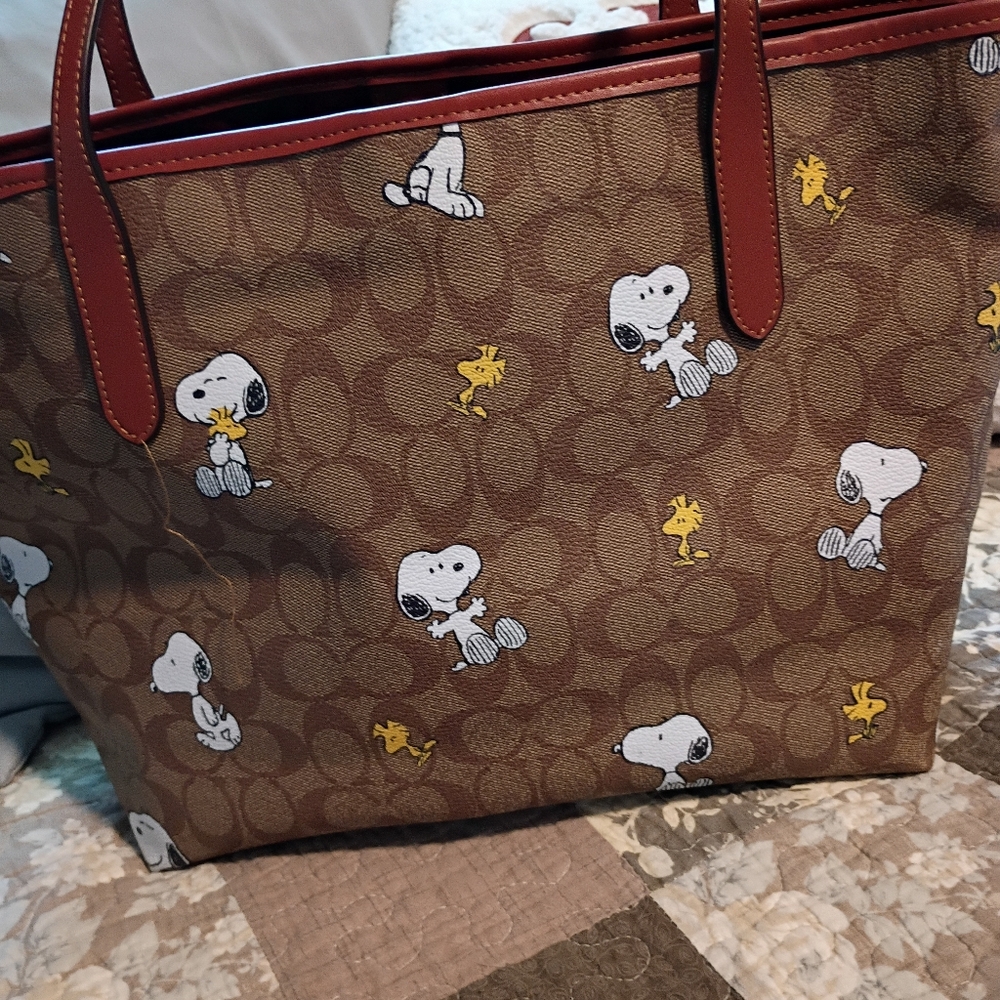 Coach Peanuts Brown Snoopy Print Handbag - Picture 3 of 5